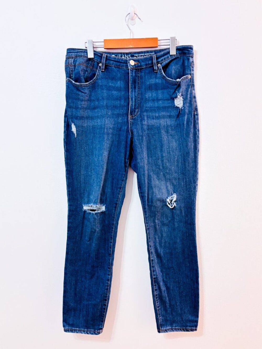 REITMANS Blue Distressed Jeans | High Rise Relaxed Denim | Size 32